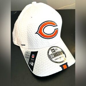 BRAND NEW Men's New Era Chicago Bears NAVY & White 39Thirty Fitted Hat